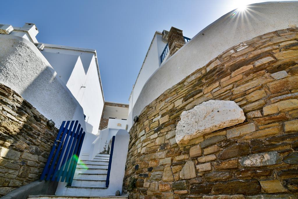 Standing Stone Apartment