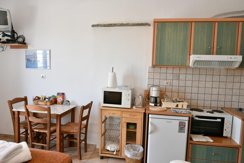 Standing Stone Apartment Kionia